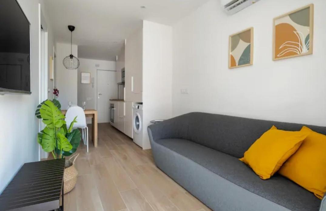 Apartment Close To The Beach Sant Adria de Besos Eksteriør bilde