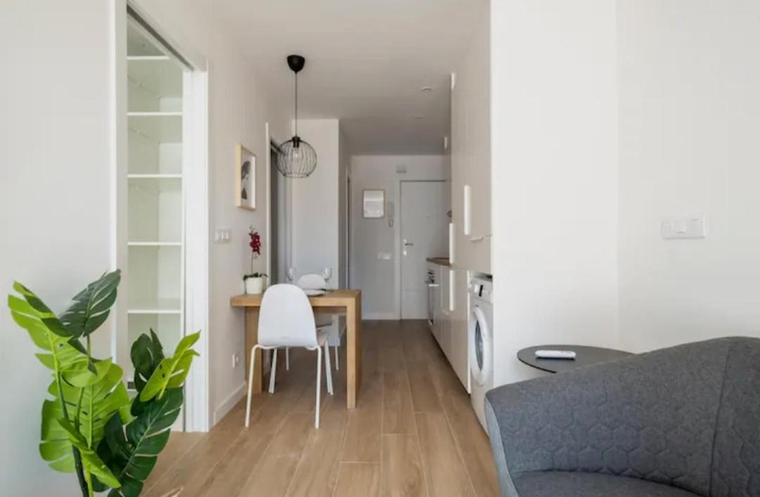 Apartment Close To The Beach Sant Adria de Besos Eksteriør bilde